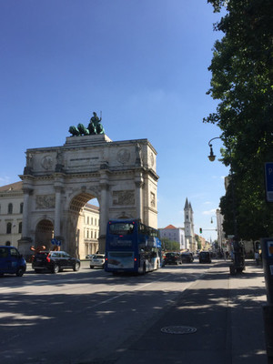 IMG_1811_201806eu.jpg